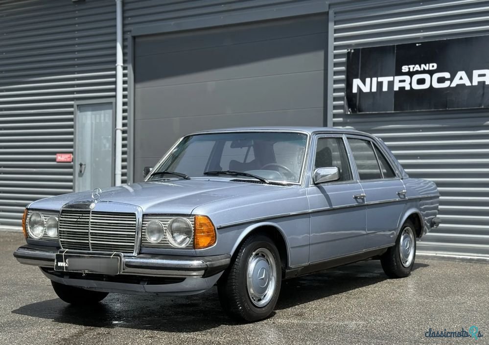 1976' Mercedes-Benz W123 photo #6