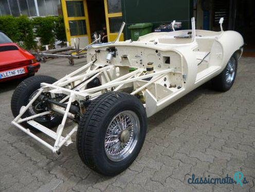 1967' Jaguar E Type Roadster photo #3