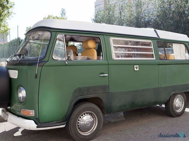 1968' Volkswagen Type 2 photo #2