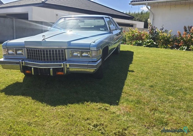 1976' Cadillac Deville photo #3