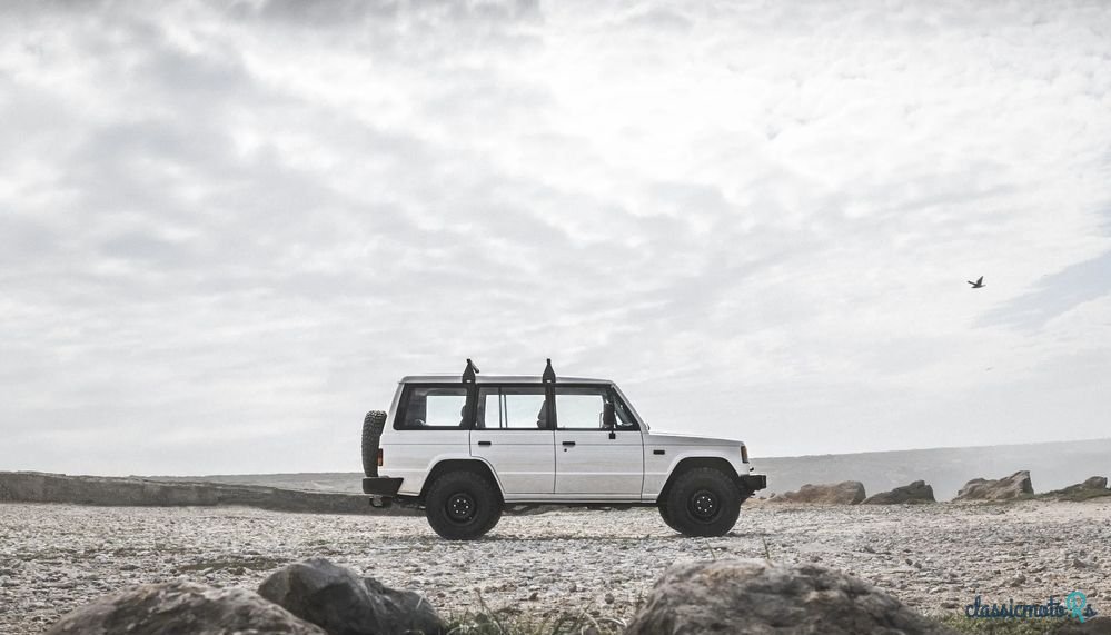 1988' Mitsubishi Pajero photo #2