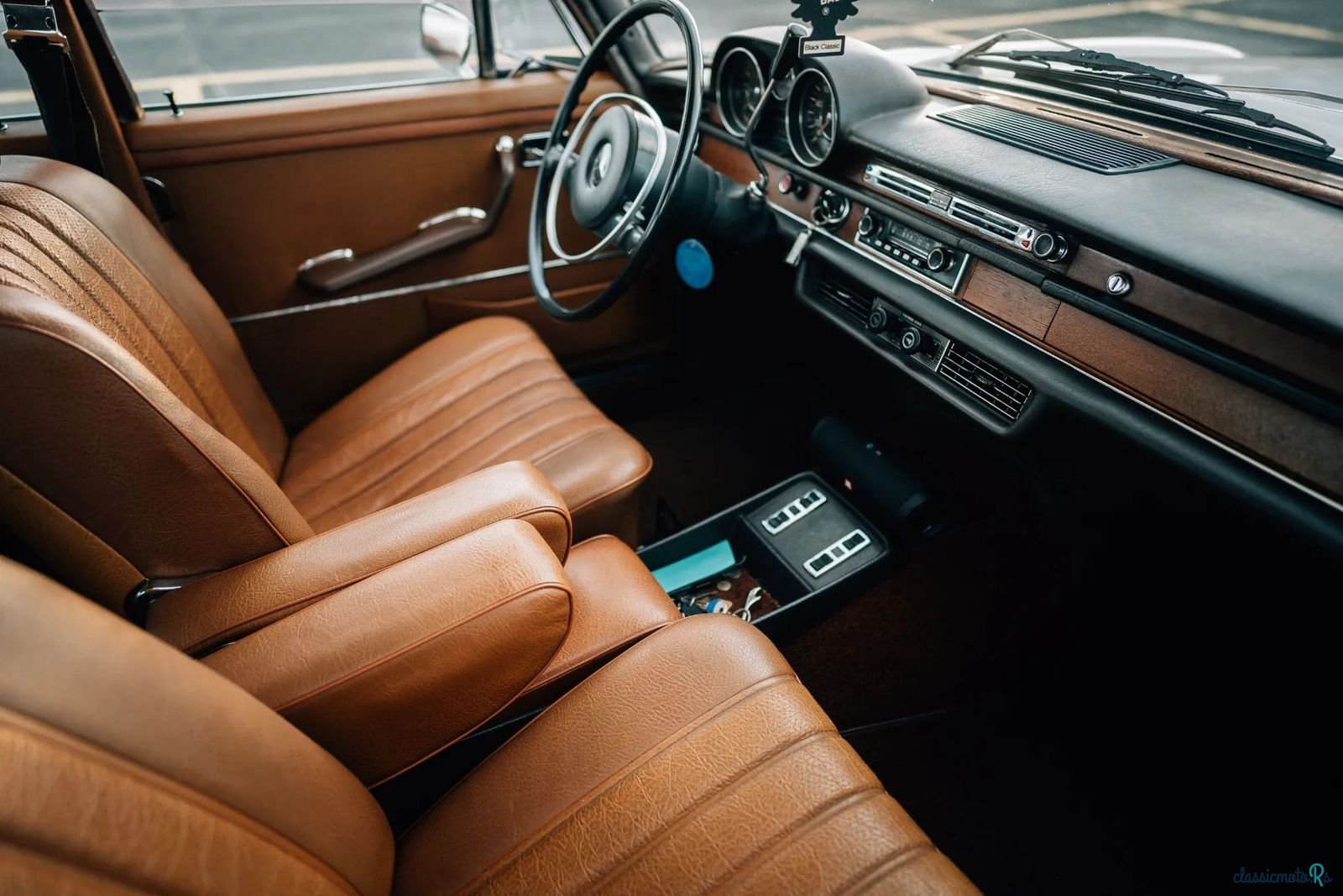 1969' Mercedes-Benz 280 photo #3