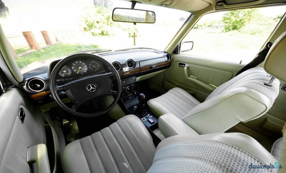 1980' Mercedes-Benz W123 photo #6