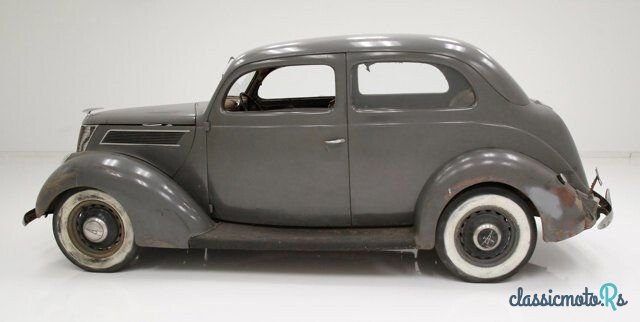 1937' Ford photo #2