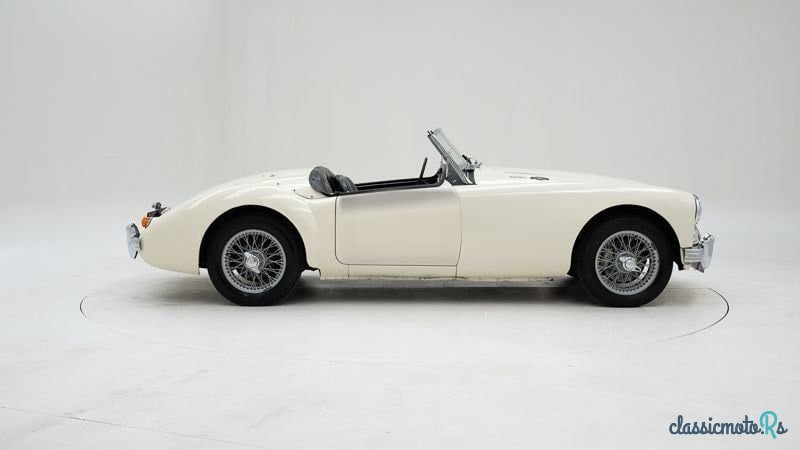 1962' MG MGA photo #3