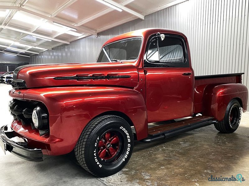 1952' Ford F-100 photo #2