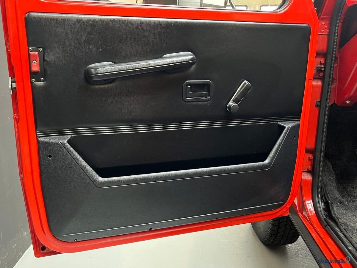 1981' Mercedes-Benz 230 photo #5