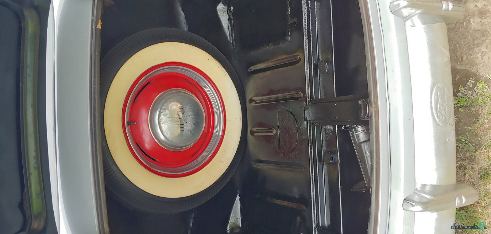 1946' Ford Super Deluxe photo #6