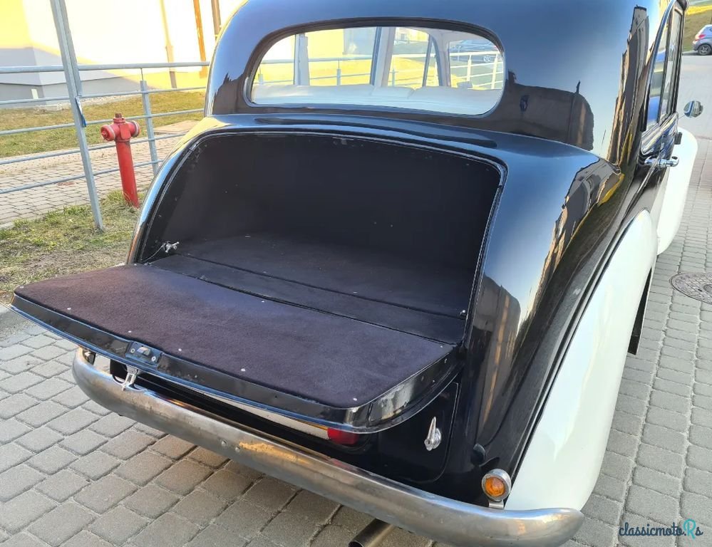 1951' Daimler DB 18 photo #6