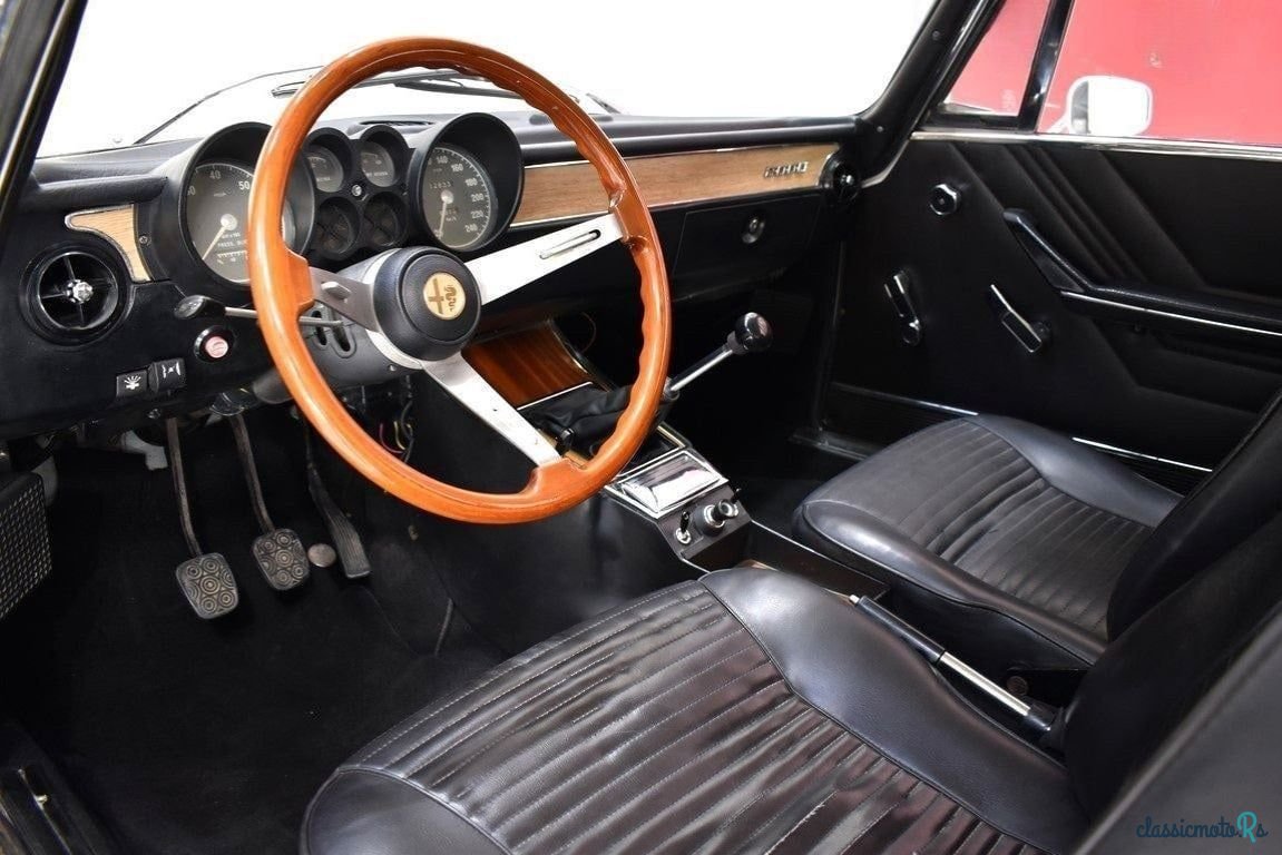 1972' Alfa Romeo GT photo #6