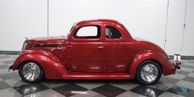 1937' Ford photo #3