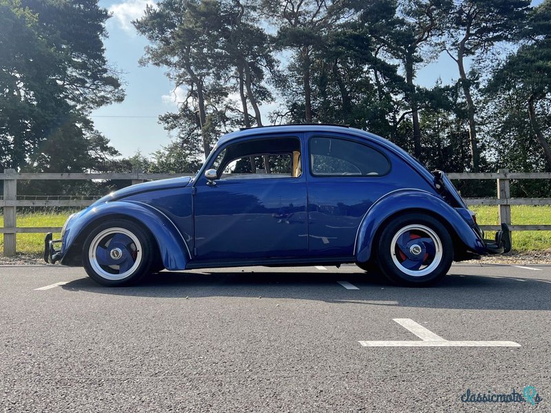 1970' Volkswagen Beetle 1800 photo #2