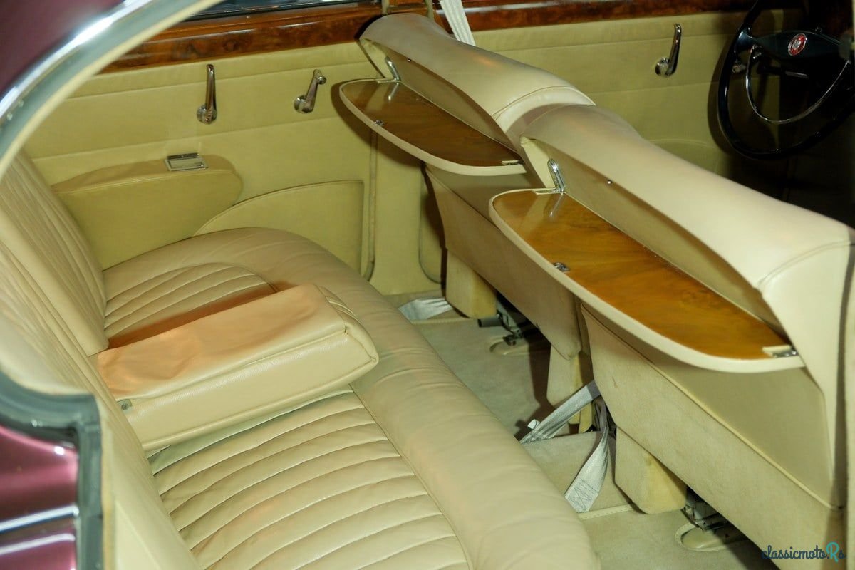 1963' Jaguar Mark 2 photo #4