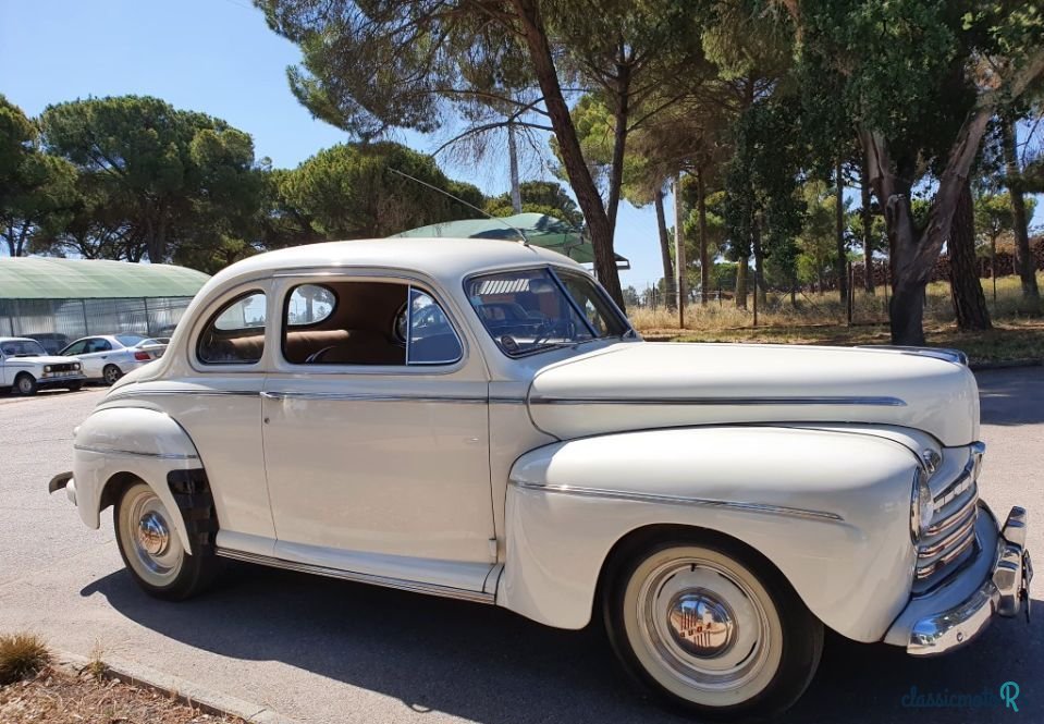 1947' Ford V8 Berline photo #5