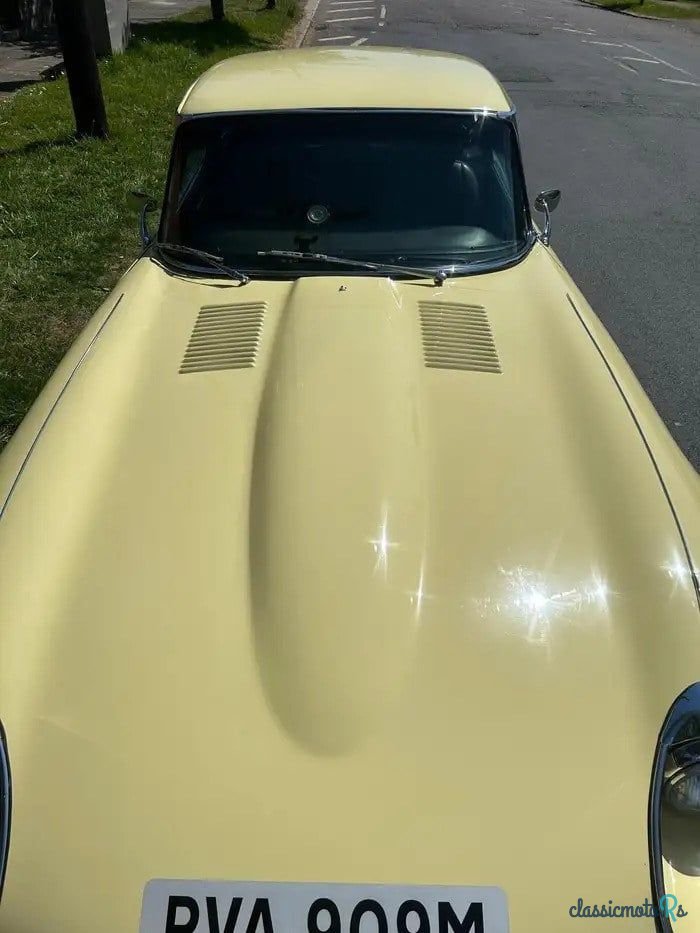 1973' Jaguar E-Type photo #2