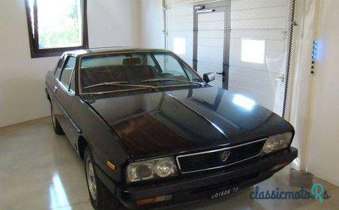 1979' Lancia Gamma 2000 photo #1