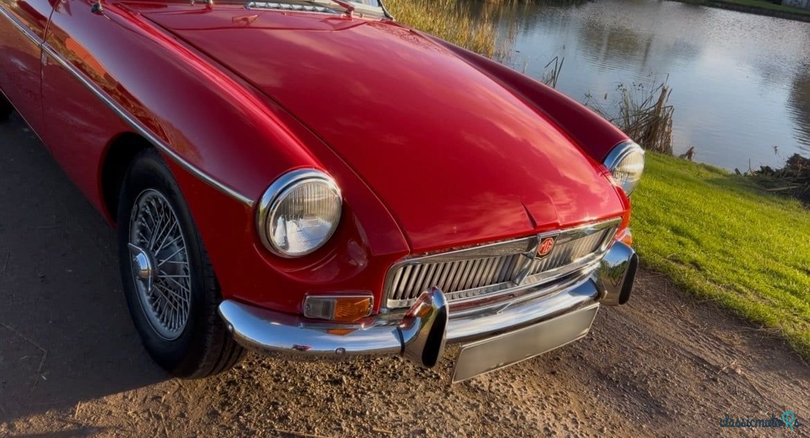 1972' MG MGB photo #5