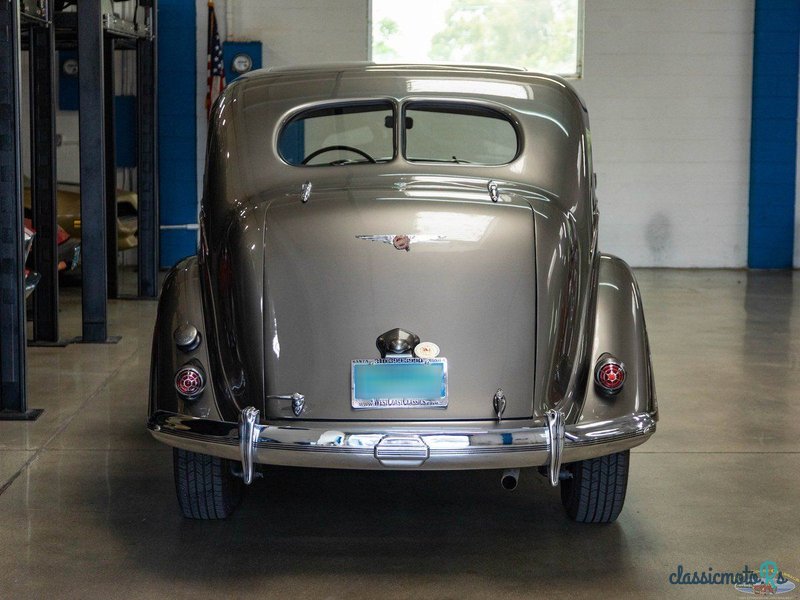 1936' Chrysler Airflow photo #6