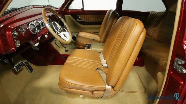 1951' Ford Deluxe photo #2