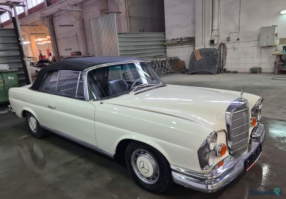 1964' Mercedes-Benz W111 photo #1