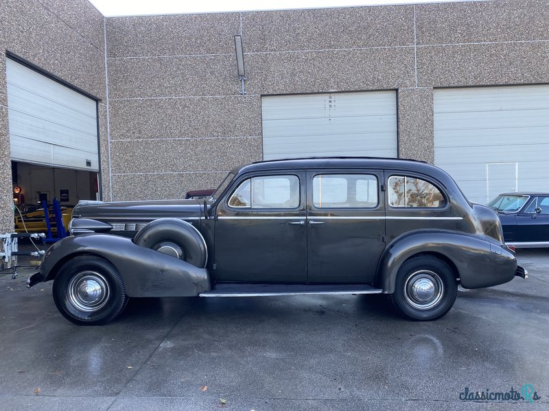 1938' Buick Limited Touring Sedan photo #3