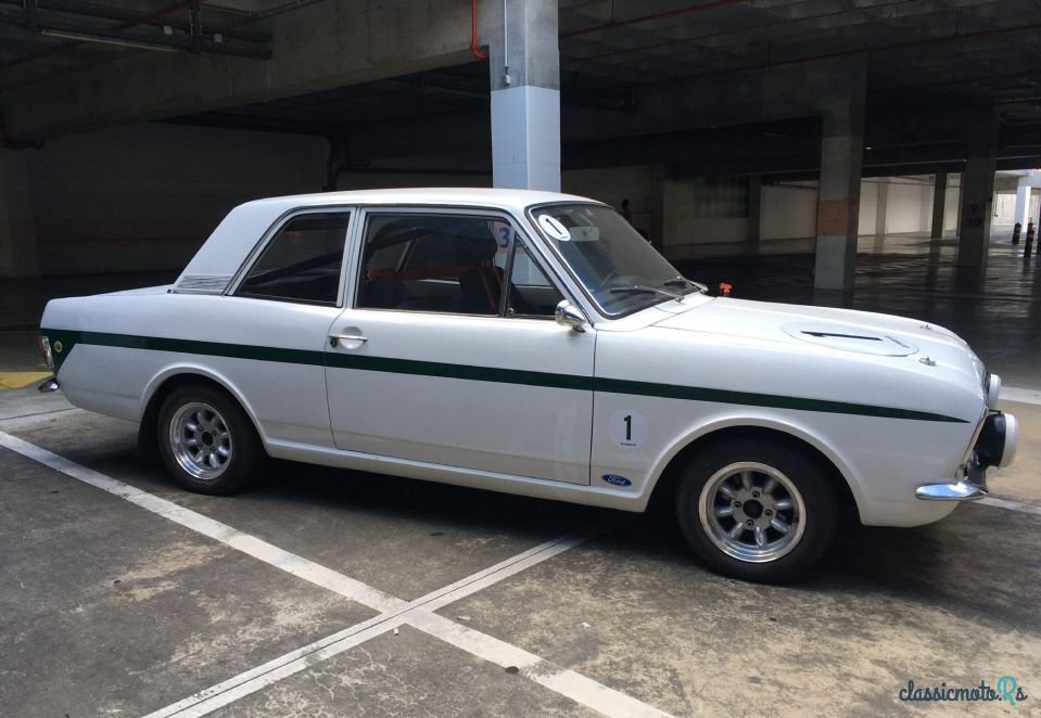 1969' Ford Escort photo #4