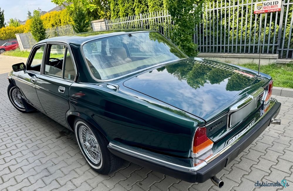 1980' Jaguar XJ photo #5