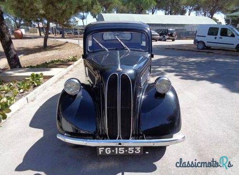 1947' Ford Anglia photo #2