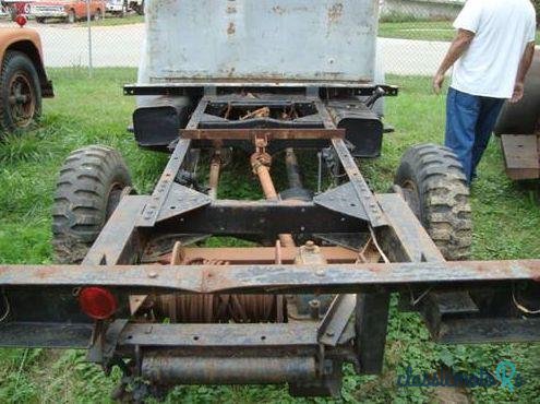 1944' Chevrolet Truck Wench Truck photo #1