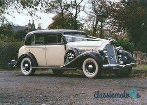 1934' Buick Series 90 Club Sedan photo #1