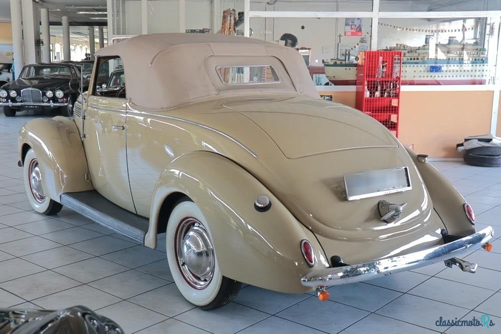 1938' Ford De Luxe photo #5