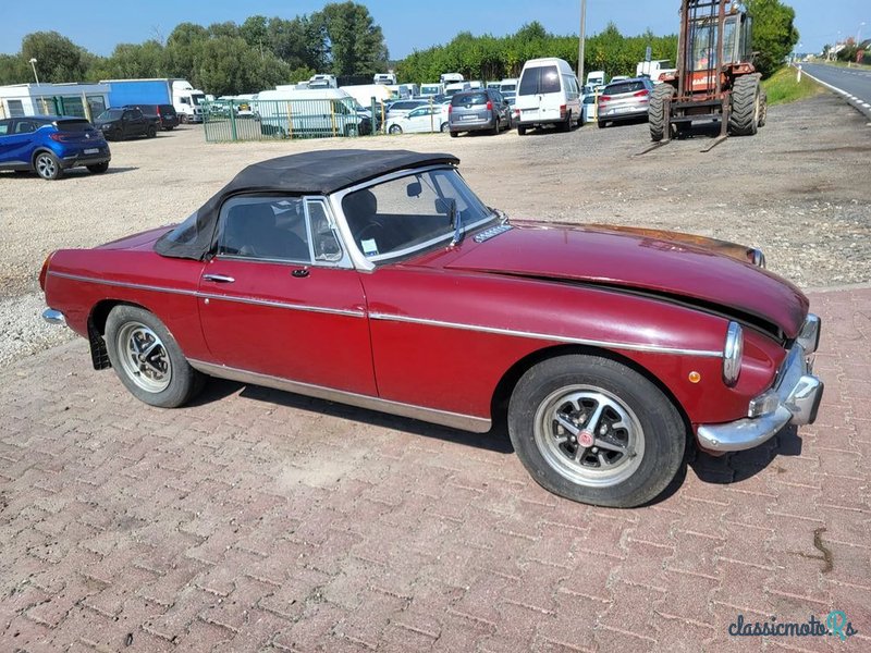 1973' MG MGB photo #3