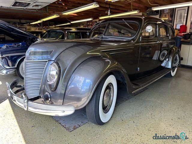 1937' Chrysler Air Flow photo #2