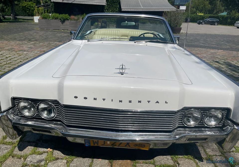 1966' Lincoln Continental photo #2
