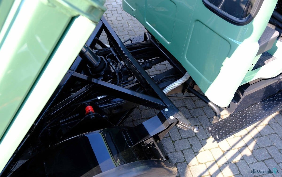 1971' Mercedes-Benz Unimog photo #3