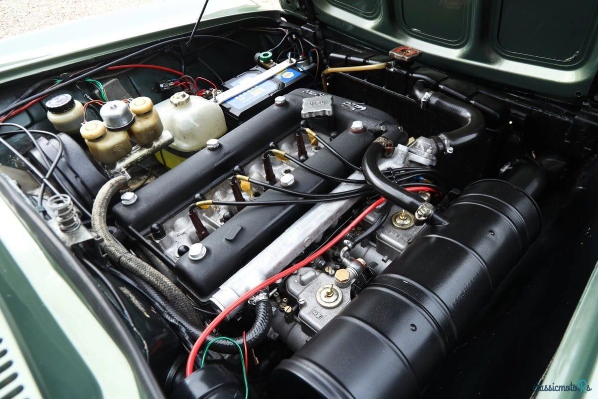 1971' Alfa Romeo 1750 photo #4