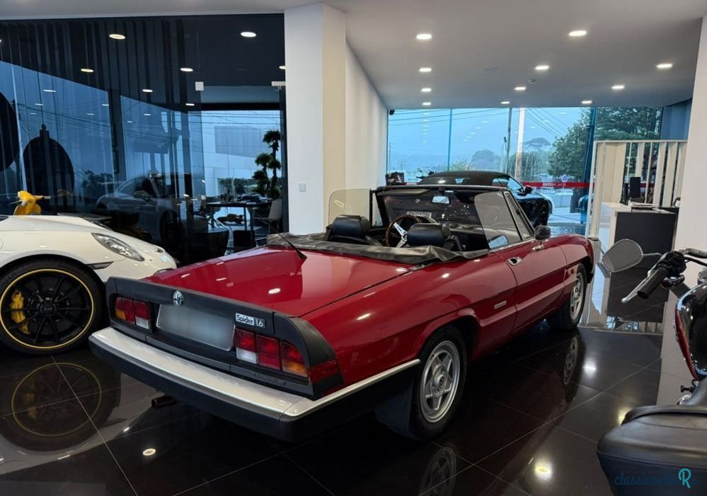 1988' Alfa Romeo Spider 1.6 photo #5