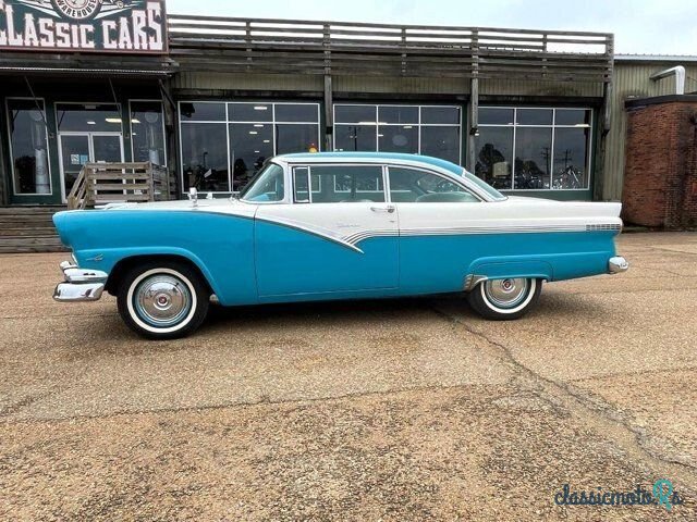 1956' Ford Fairlane photo #4