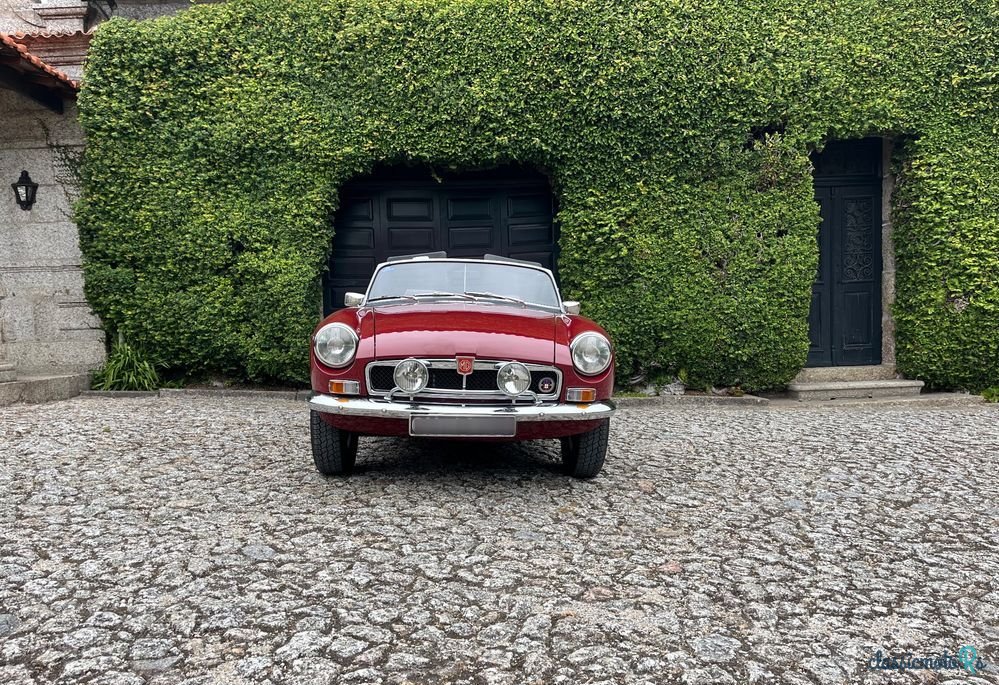1974' MG MGB photo #6