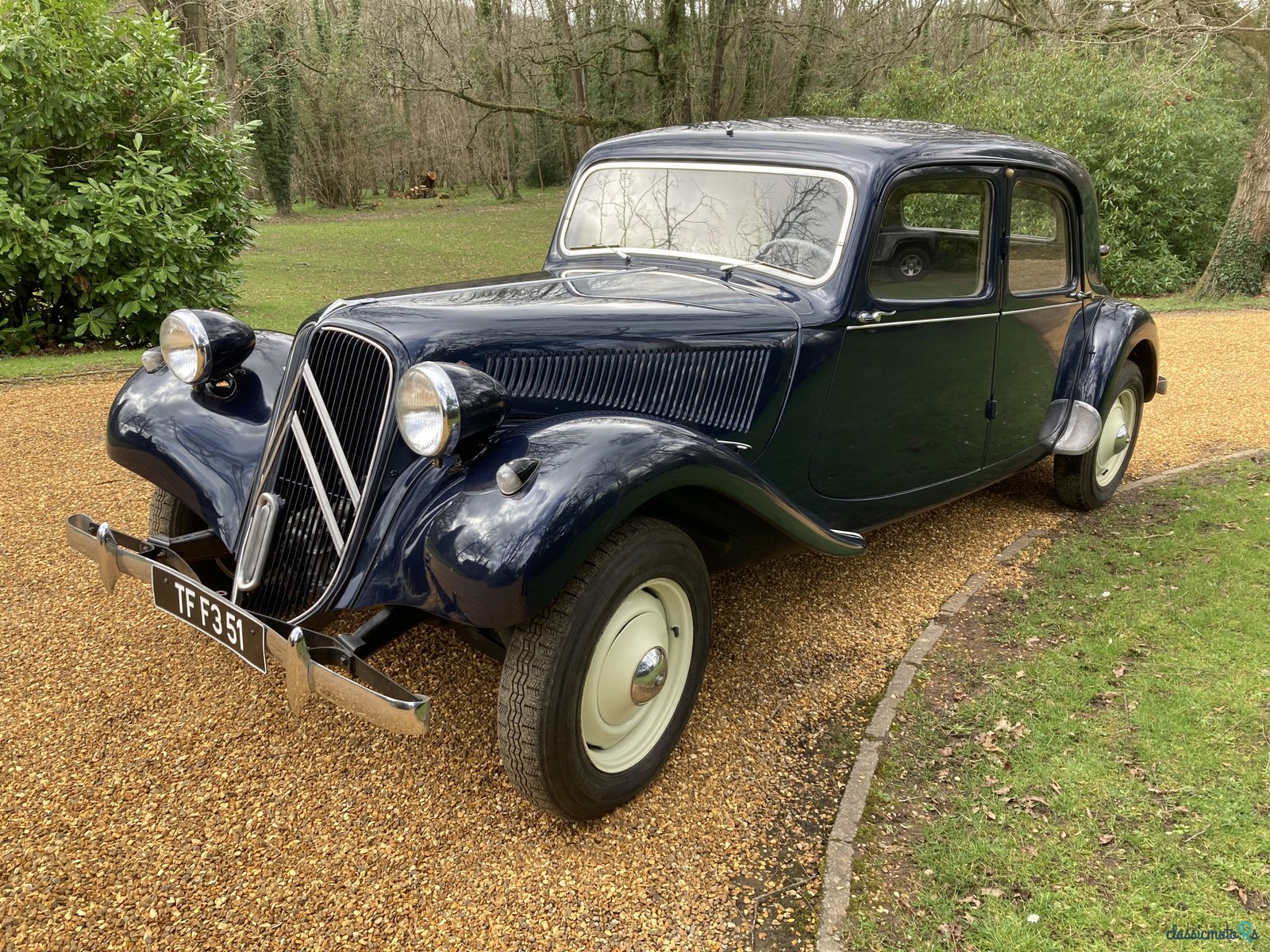 1956' Citroen Traction 11B photo #4