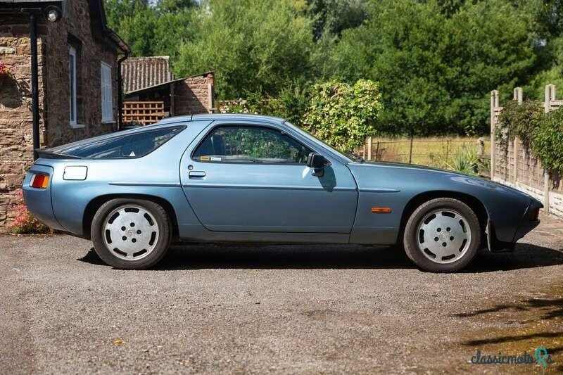 1986' Porsche 928 photo #5