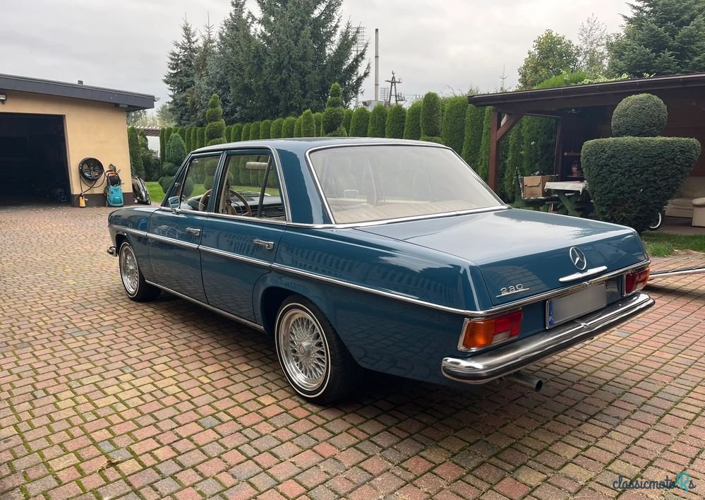 1972' Mercedes-Benz W114 photo #5