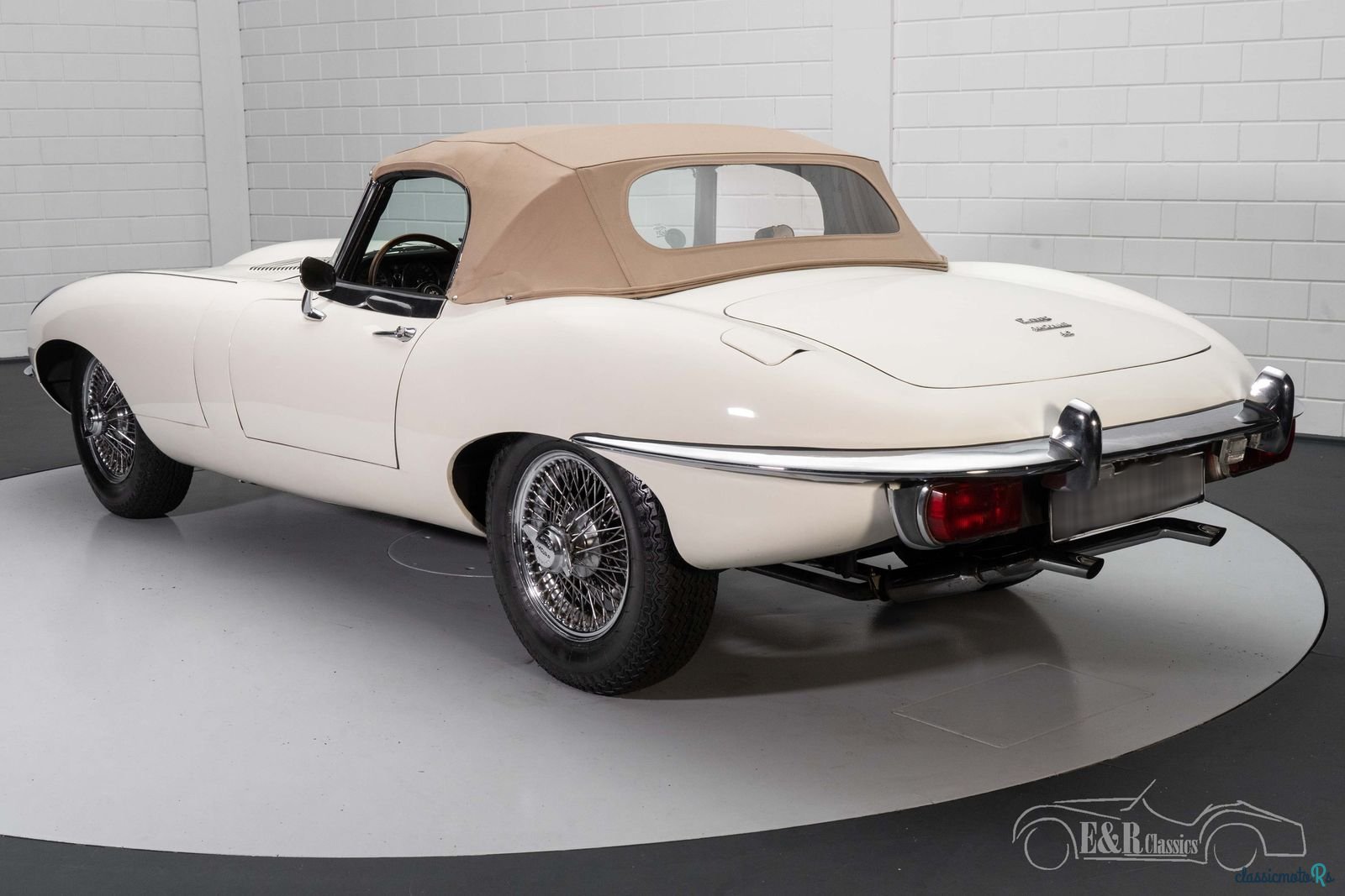 1969' Jaguar E-Type Convertible photo #5