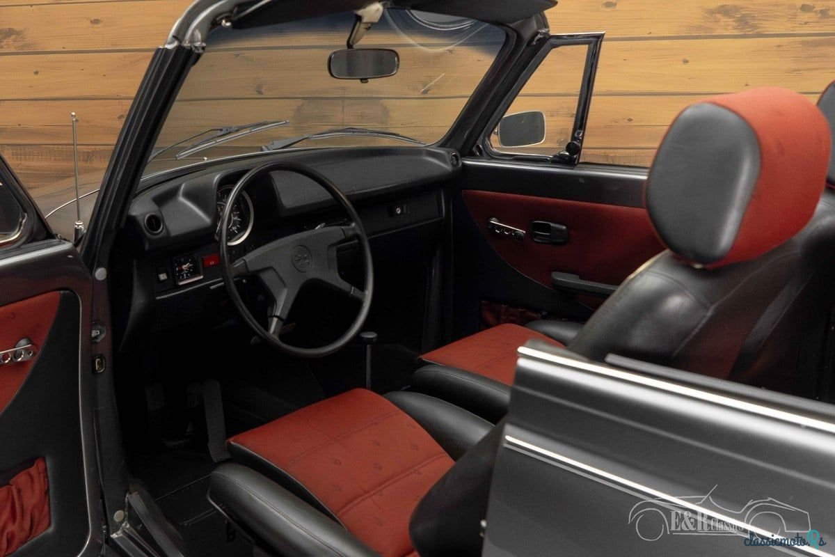 1975' Volkswagen Beetle photo #2