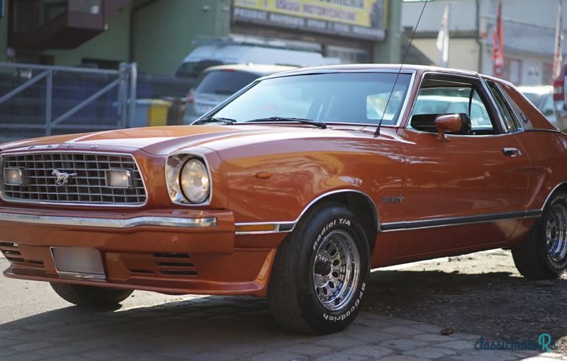 1975' Ford Mustang photo #1