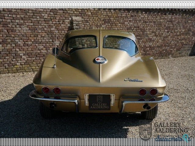 1963' Chevrolet Corvette photo #6