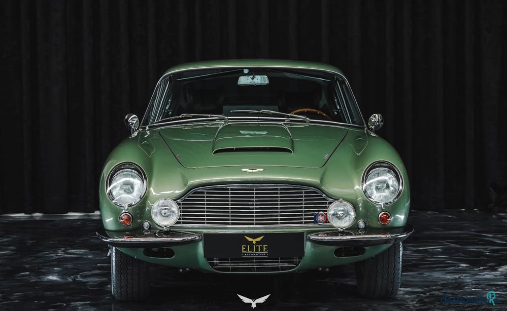 1967' Aston Martin DB6 Coupé photo #2