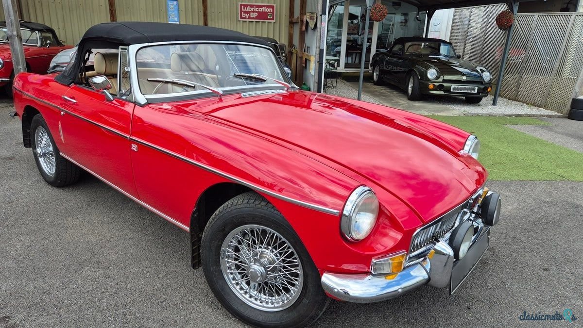 1972' MG MGB photo #3