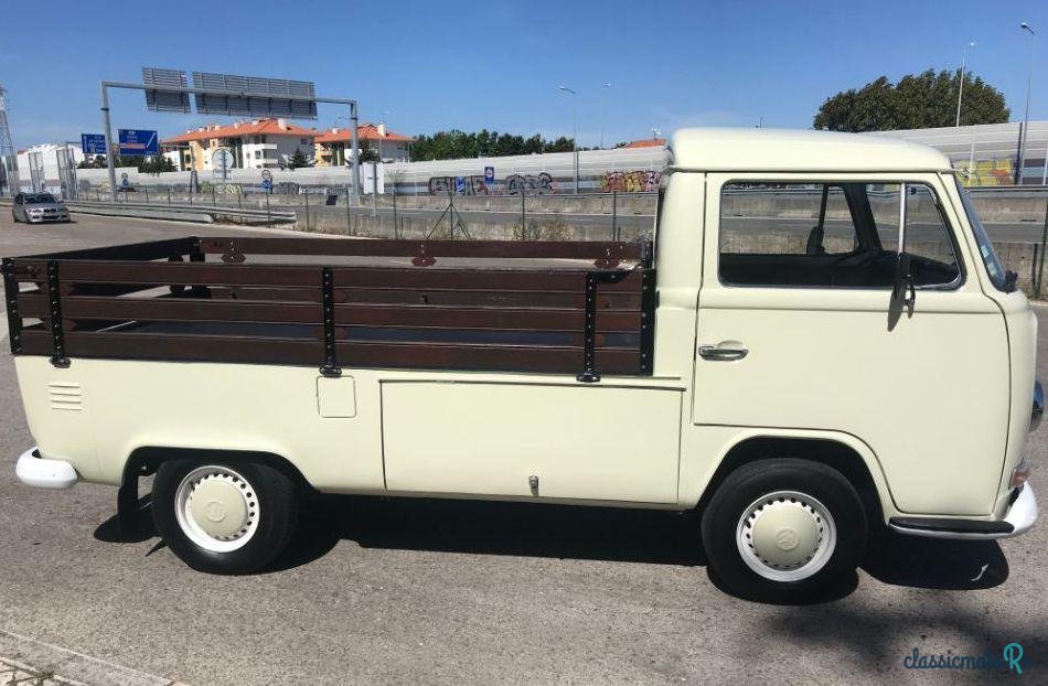 1971' Volkswagen Type-2 photo #3