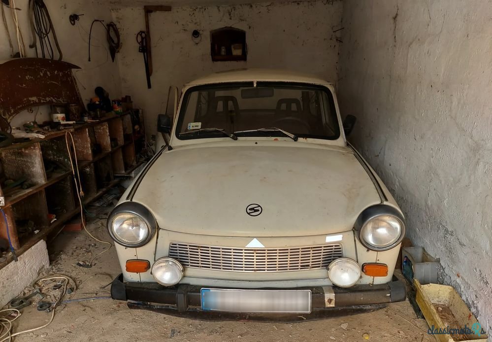 1978' Trabant 601 Universal photo #1